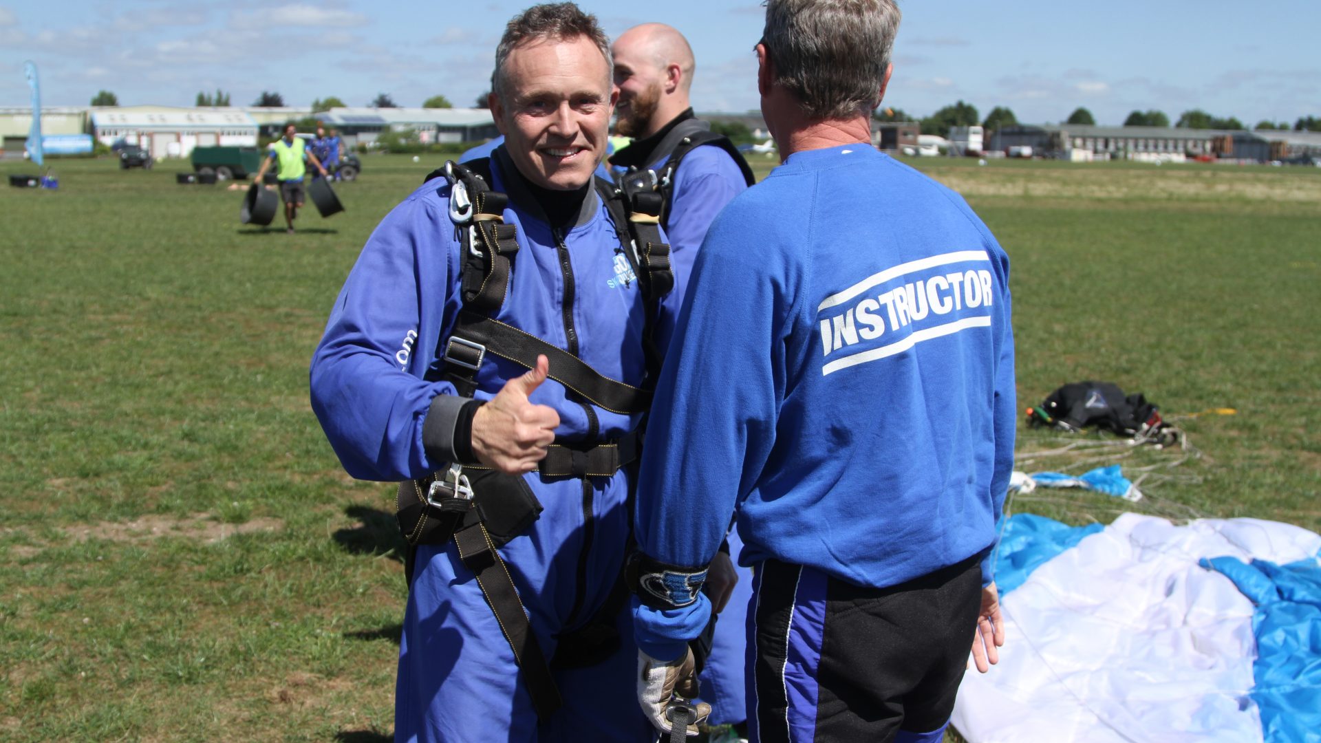 Parachutes and positivity